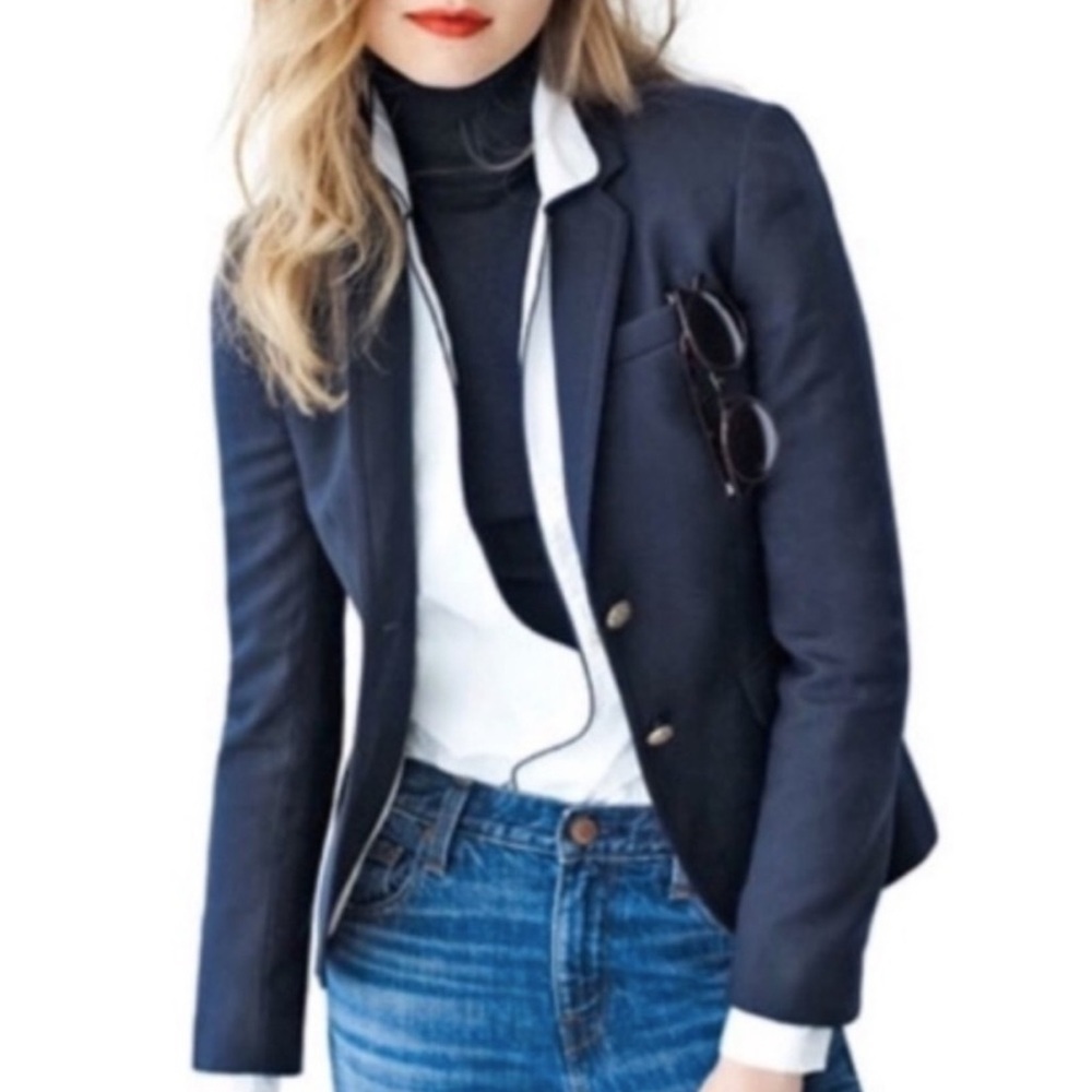 J. Crew Classic Schoolboy Navy Blazer Size 4 Silver Buttons 28233